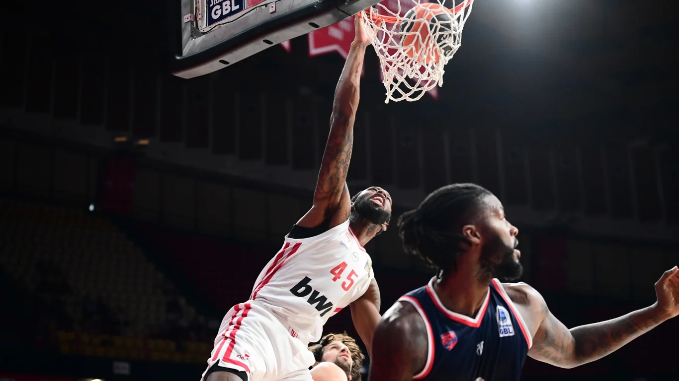 Ολυμπιακός-Πανιώνιος 81-66: Έκαναν το 3/3 οι ερυθρόλευκοι για το πρωτάθλημα στο γιορτινό Σεφ