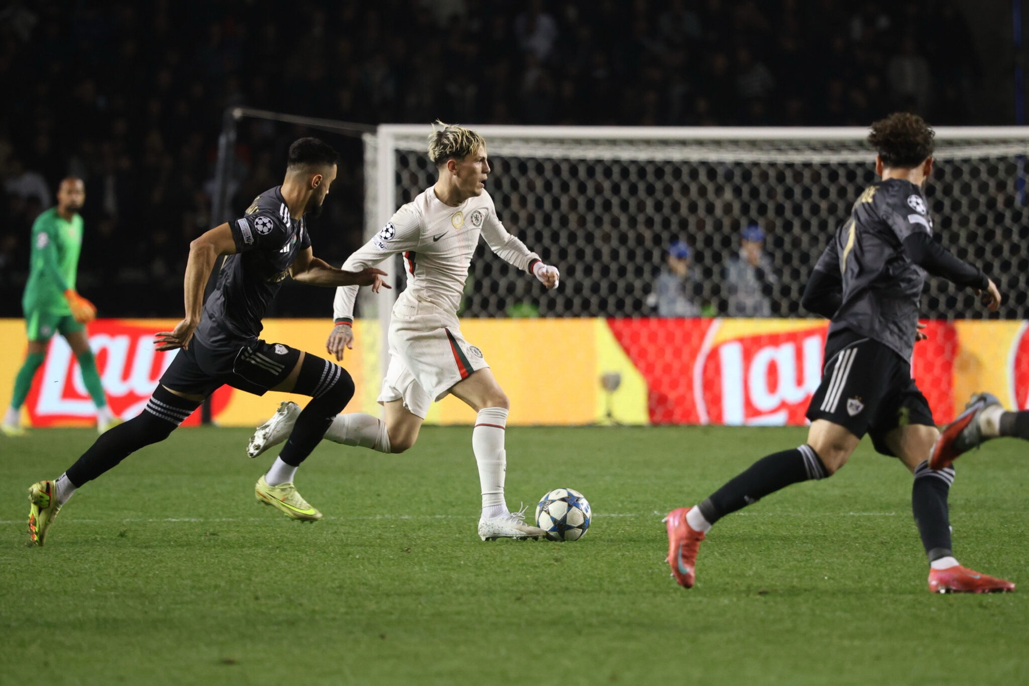 Καραμπάχ-Τσέλσι 2-2: Σημαντικός βαθμός για τους Αζέρους, στραβοπάτημα για τους «Μπλε».